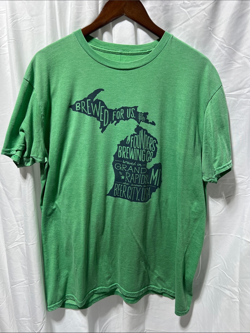 Founders Brewing Co. Men's Green Short Sleeve Graphic Tee